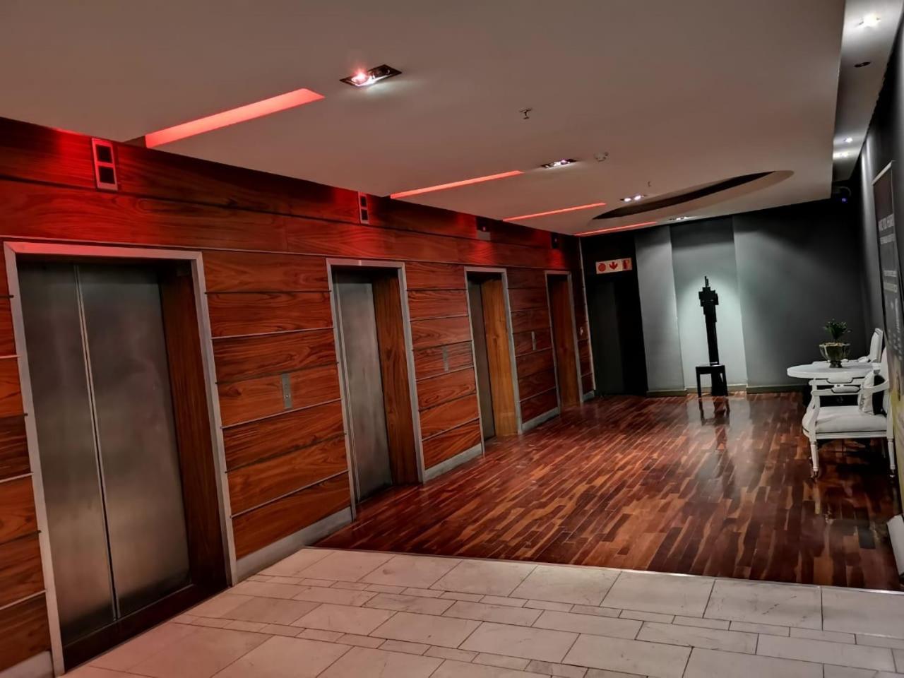 The Franklin Luxury Apartments Johannesburg Esterno foto